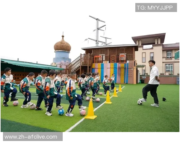 幼儿园足球活动促进儿童身心发展与团队合作能力提升的探索与实践